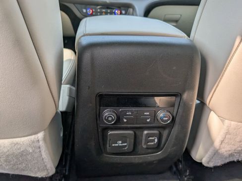 Certified 2024 Buick Enclave Avenir w/ Avenir Technology Package image 18