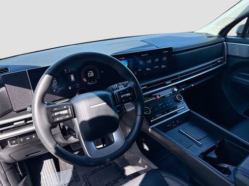 Used 2026 Hyundai Santa Fe SEL image 9