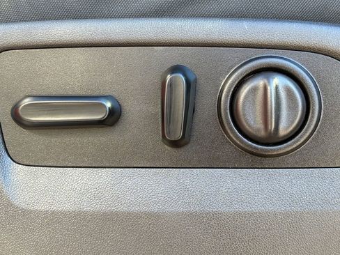 Used 2021 Chevrolet Silverado 1500 LT Trail Boss image 11