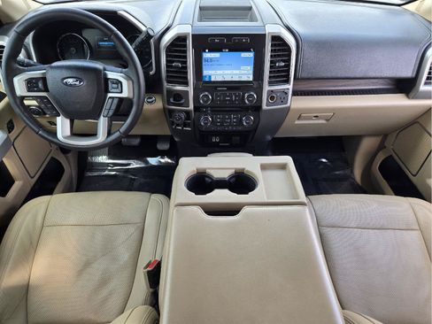 Used 2017 Ford F150 Lariat RWD image 23