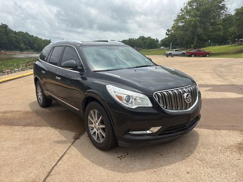Used 2017 Buick Enclave Leather w/ Trailering Package FWD image 7