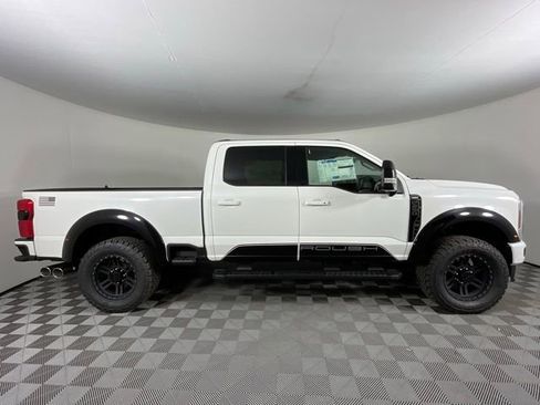 New 2026 Ford F250 Lariat w/ Black Appearance Package image 2