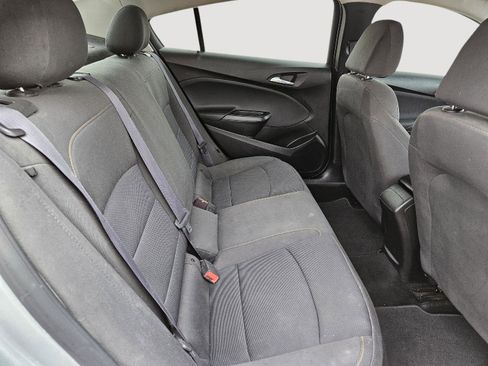 Used 2017 Chevrolet Cruze LS image 27