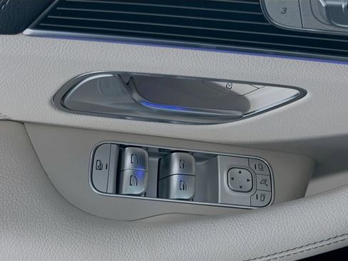 New 2026 Mercedes-Benz GLS 450 4MATIC image 18