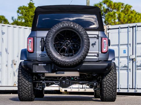 New 2025 Ford Bronco Badlands image 5