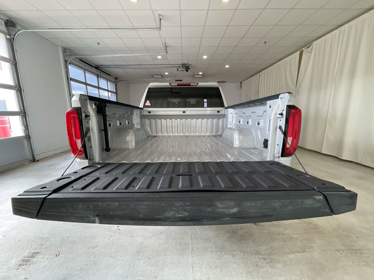 Used 2020 GMC Sierra 1500 SLT AWD/4WD image 23