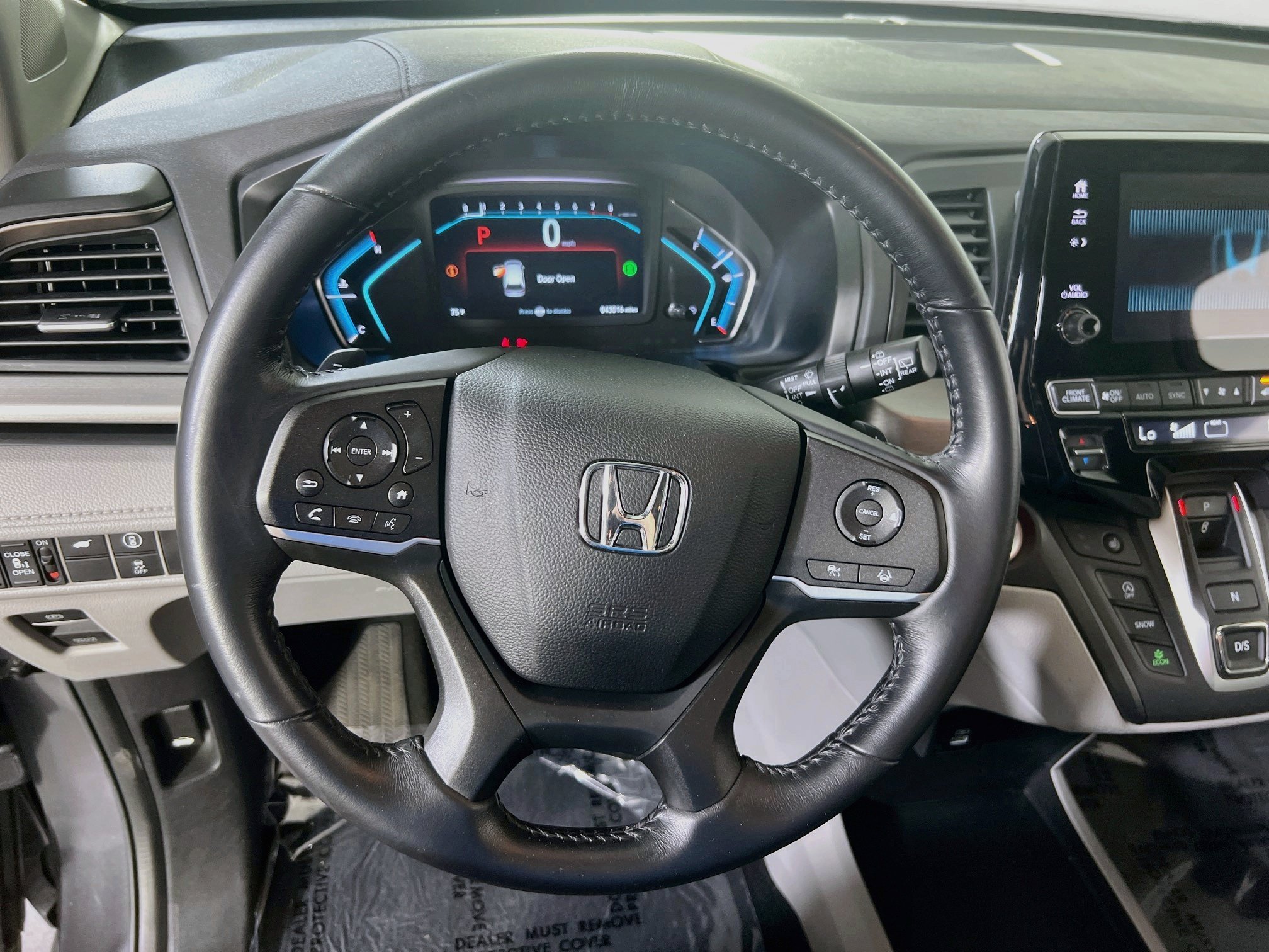 Used 2023 Honda Odyssey Touring image 11
