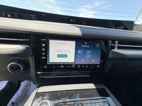 New 2026 Lincoln Navigator L Premier AWD/4WD image 16
