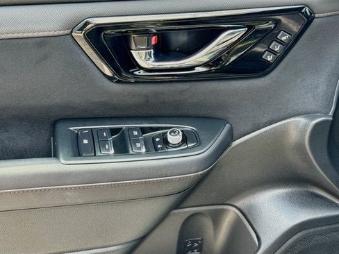 Used 2025 Subaru Forester Touring AWD/4WD image 16