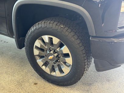Used 2022 Chevrolet Silverado 2500 Custom w/ Custom Value Package