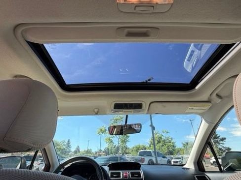 Used 2017 Subaru Crosstrek 2.0i Premium w/ Moonroof Package AWD/4WD image 14
