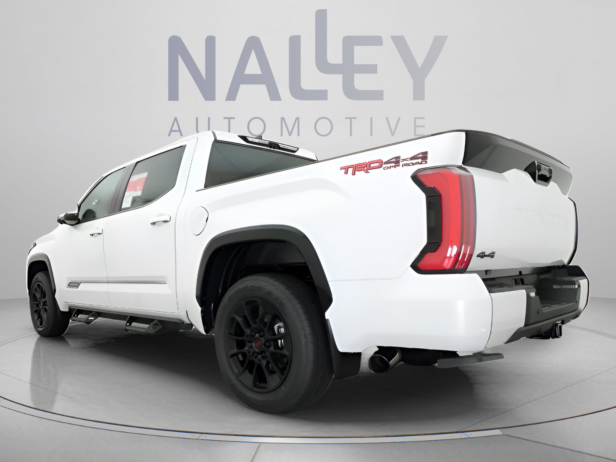 New 2026 Toyota Tundra Platinum w/ TRD Off-Road Package AWD/4WD image 11