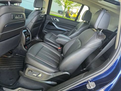 Used 2022 BMW X7 xDrive40i w/ Executive Package AWD/4WD image 24