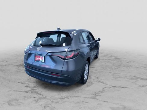 Used 2025 Honda HR-V LX image 9