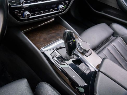 Used 2019 BMW 530i xDrive 530i xDrive image 11