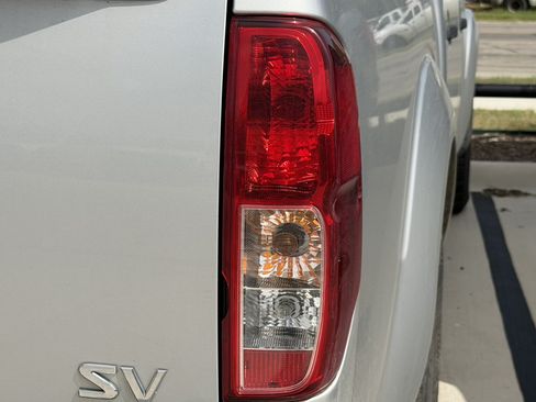 Used 2019 Nissan Frontier SV w/ Value Truck Package RWD image 17