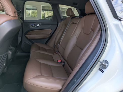 Used 2023 Volvo XC60 B5 Plus AWD/4WD image 14