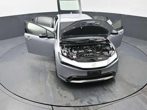 Used 2025 Toyota Prius XLE image 53
