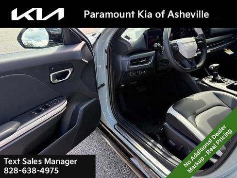New 2026 Kia K4 EX FWD image 17