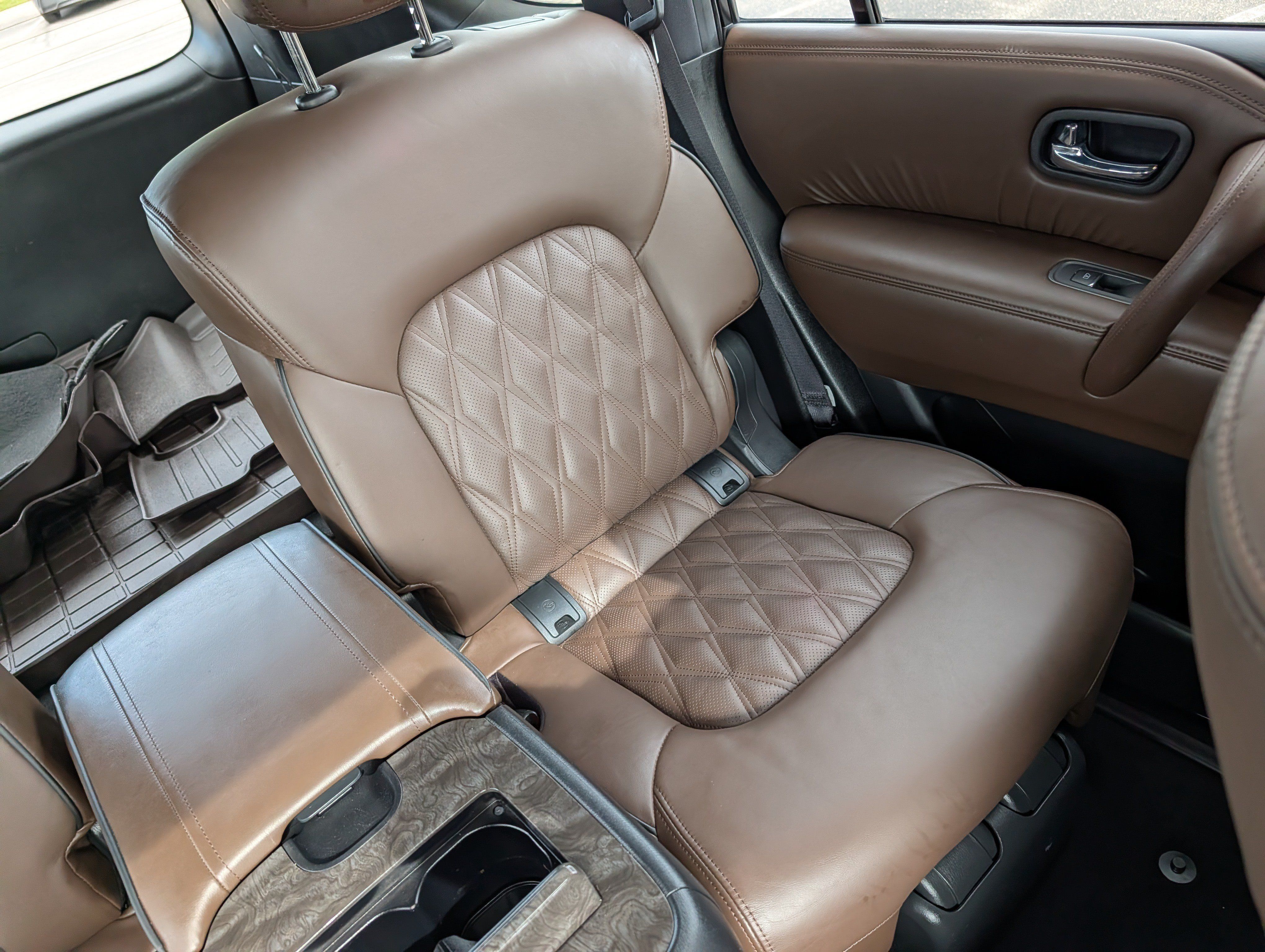 Used 2023 Nissan Armada Platinum w/ Captain's Chairs Package AWD/4WD image 14