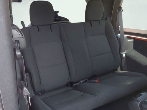 Used 2019 Jeep Wrangler Sport AWD/4WD image 15