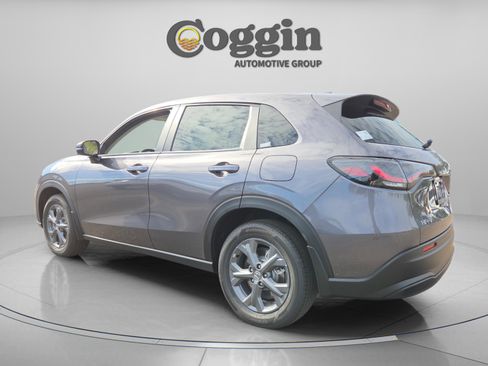 New 2026 Honda HR-V LX image 4