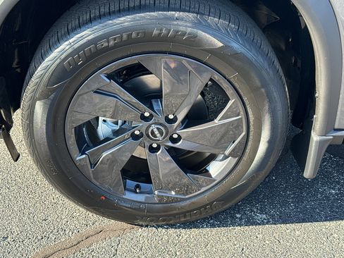 New 2026 Nissan Rogue SV image 9