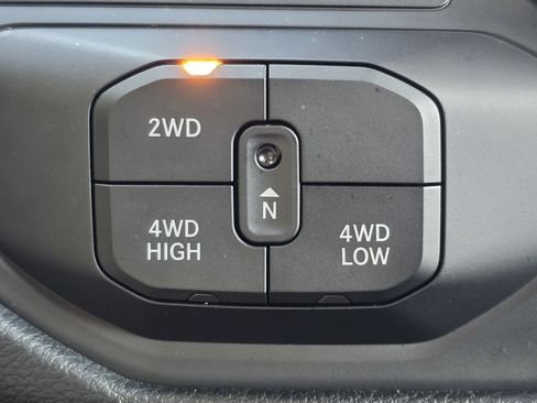 Used 2026 RAM 2500 Big Horn AWD/4WD image 10