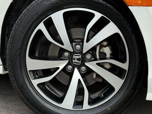 Used 2019 Honda Odyssey Elite image 25