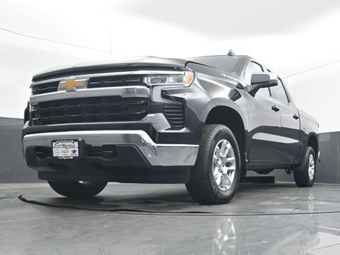 Used 2024 Chevrolet Silverado 1500 LT image 21