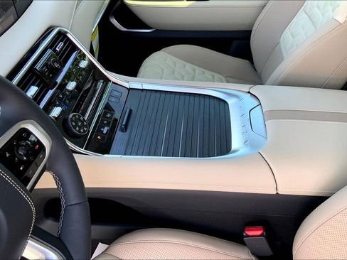 New 2026 Nissan Armada Platinum Reserve AWD/4WD image 10