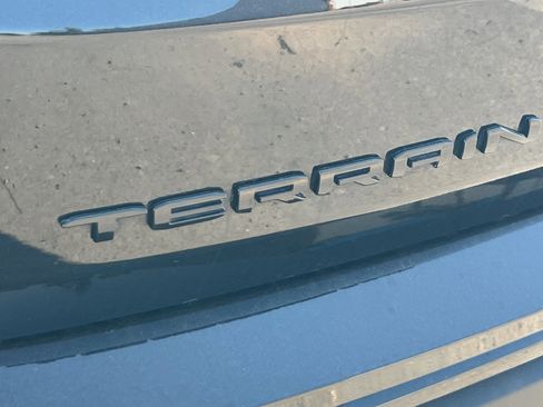 Certified 2023 GMC Terrain SLE w/ Driver Convenience Package image 27