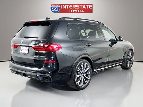 Used 2022 BMW X7 xDrive40i w/ M Sport Package AWD/4WD image 7