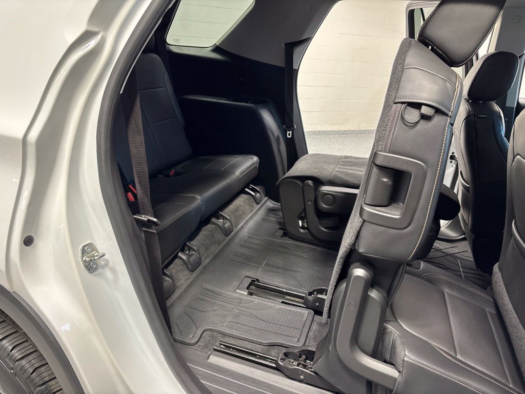 Used 2019 Chevrolet Traverse LT w/ LPO, Floor Liner Package AWD/4WD image 36