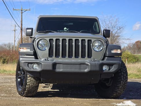 Used 2020 Jeep Wrangler Unlimited Sport image 8