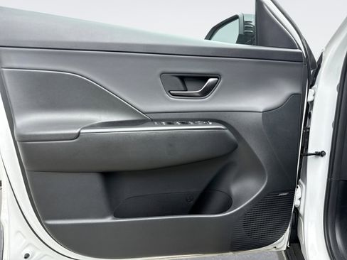 Used 2024 Hyundai Kona N Line image 9