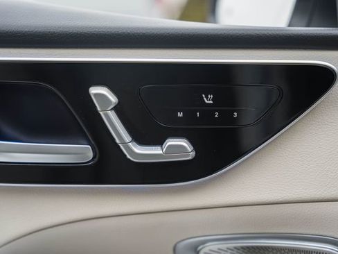 Used 2023 Mercedes-Benz C 300 4MATIC Sedan image 37