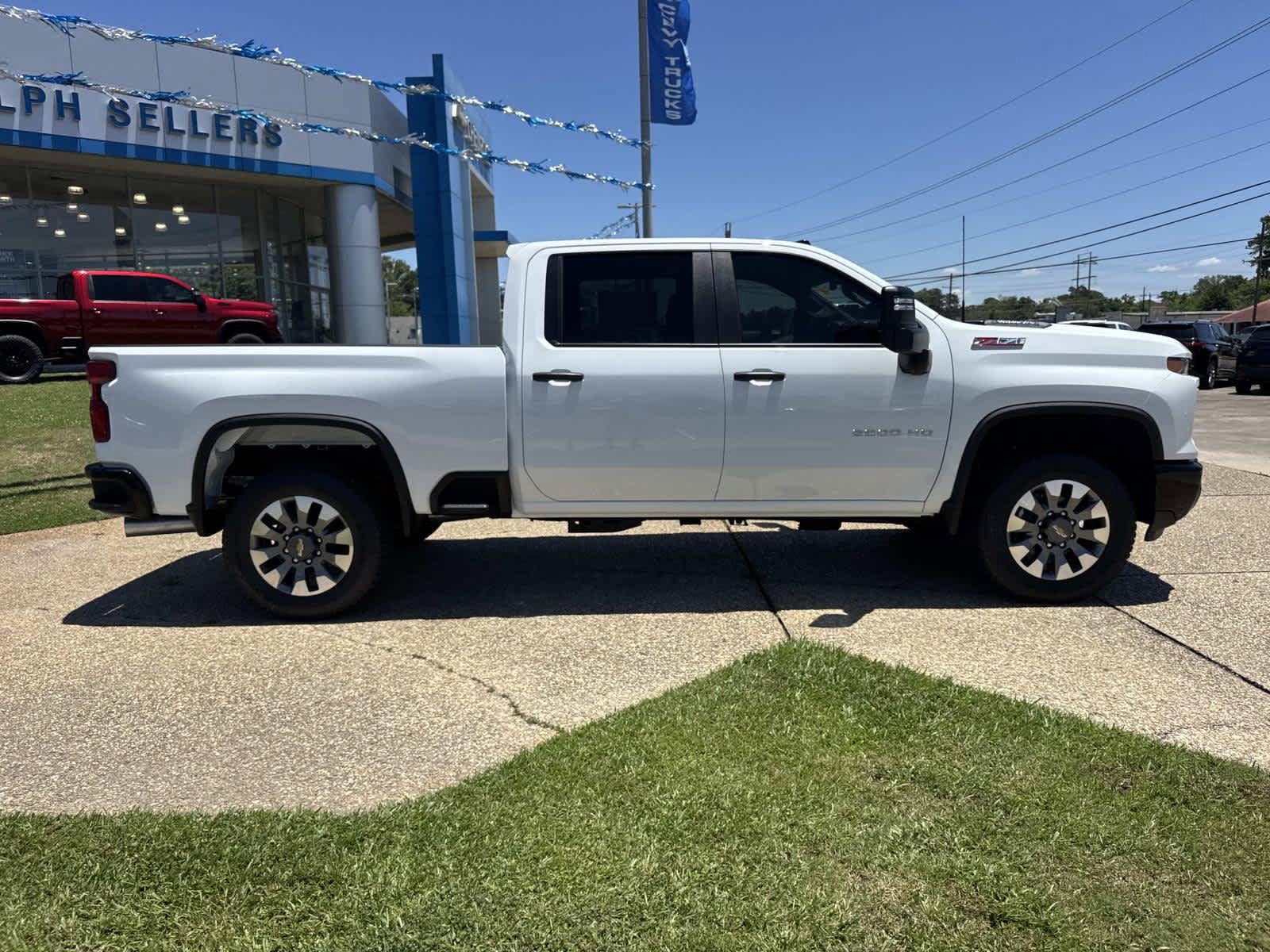 New 2026 Chevrolet Silverado 2500 Custom w/ Custom Value Package AWD/4WD image 6