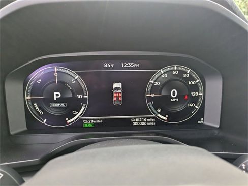 New 2025 Mitsubishi Outlander SE image 33