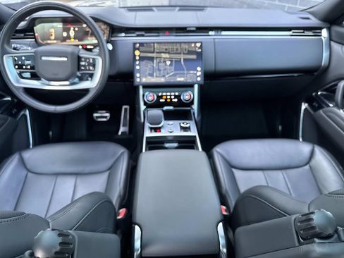 Certified 2023 Land Rover Range Rover SE AWD/4WD image 18
