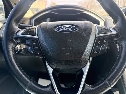 Used 2018 Ford Fusion SE w/ Fusion SE Technology Package FWD image 24