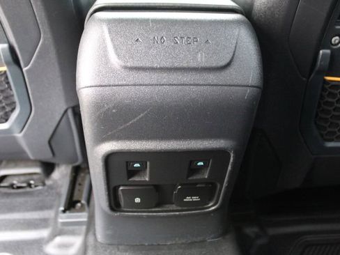 Used 2021 Ford Bronco Badlands w/ Sasquatch Package image 32