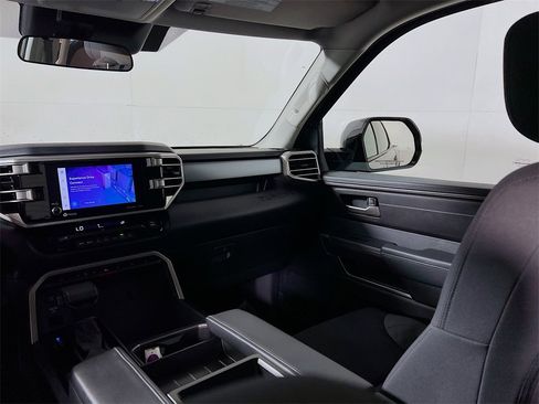 Used 2022 Toyota Tundra SR5 image 21