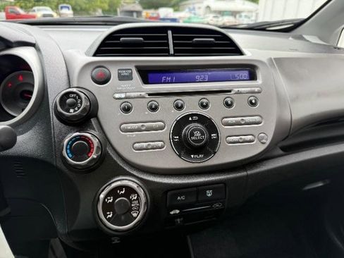 Used 2011 Honda Fit Sport image 24