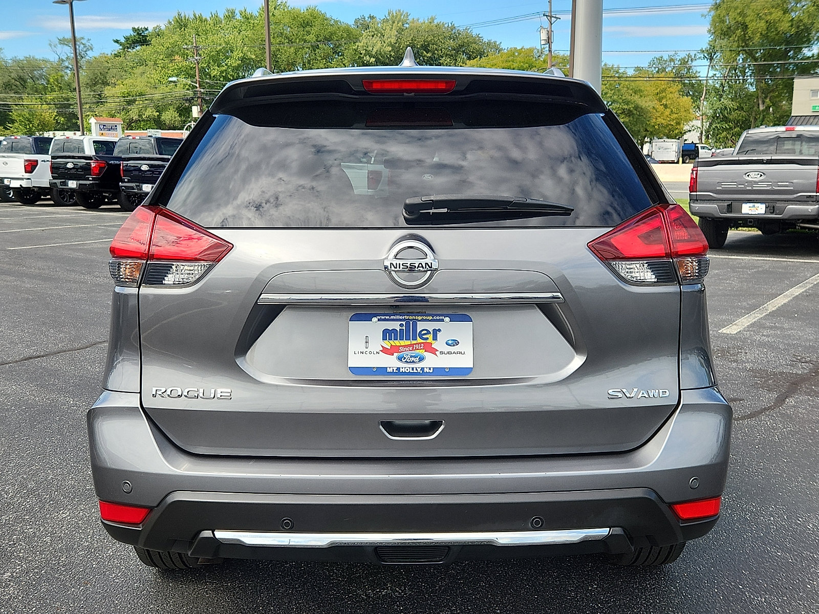 Used 2020 Nissan Rogue SV w/ Premium Package AWD/4WD image 5