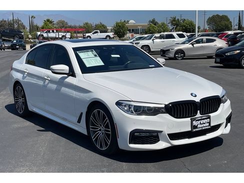 Used 2018 BMW 530i w/ M Sport Package RWD image 8
