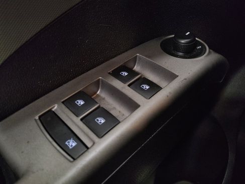 Used 2020 Chevrolet Sonic Premier image 27