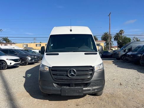 Used 2021 Mercedes-Benz Sprinter 2500 w/ Driver Convenience Package image 2