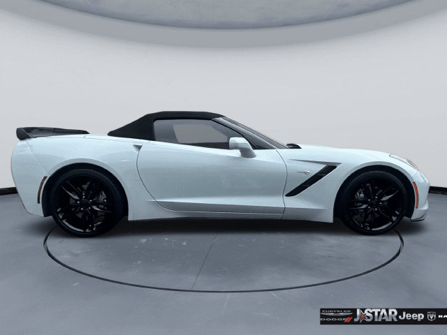Used 2019 Chevrolet Corvette Stingray Convertible w/ 2LT Preferred Equipment Group RWD image 4