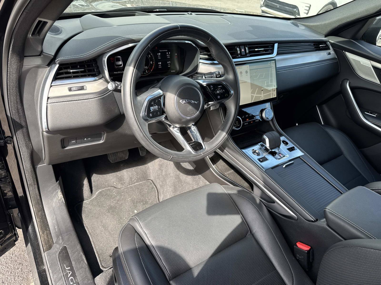 Used 2026 Jaguar F-PACE R-Dynamic S AWD/4WD image 17